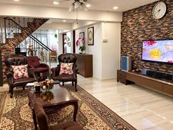 Blk 216 Jurong East Street 21 (Jurong East), HDB Executive #634220981